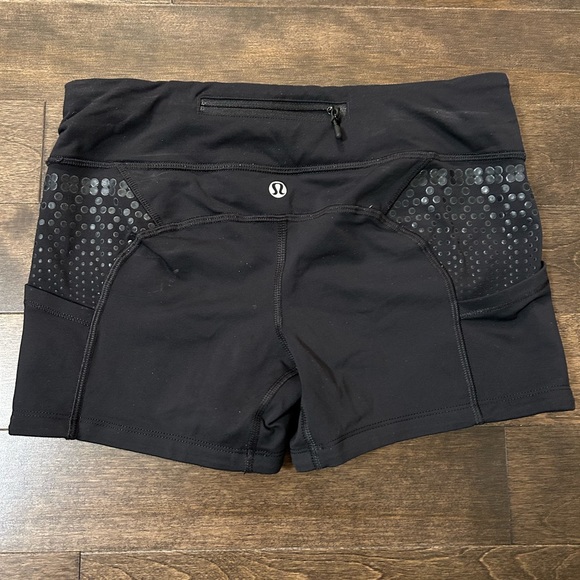 Lululemon Shorts (Black, Size 6) - Picture 2 of 3
